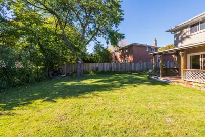 8 Bellbury Crescent, Toronto, On M2j 2j7