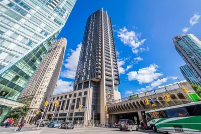 1 The Esplanade Drive 2909, Toronto, On M5e 0a8