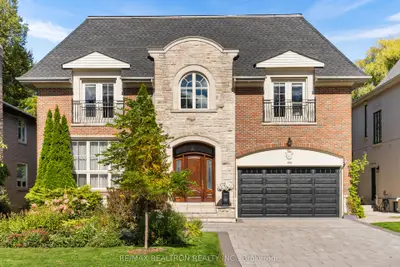 100 Owen Boulevard, Toronto, On M2p 1g3