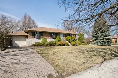 67 Elvaston Drive, Toronto, On M4a 1n5
