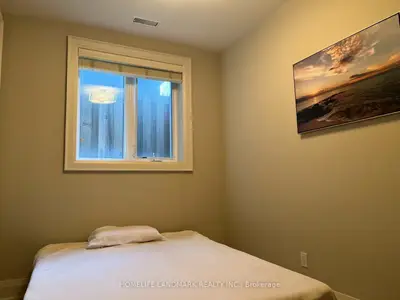 102 Wanless Avenue Lower, Toronto, On M4n 1v9