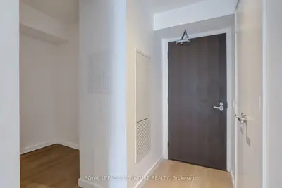 12 Bonnycastle Street 224, Toronto, On M5a 0c8