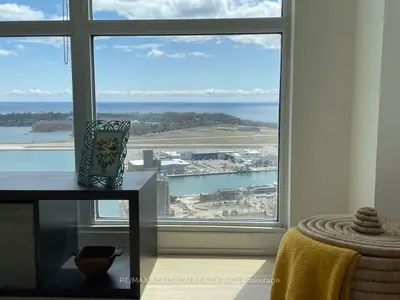 75 Queens Wharf Road 4208, Toronto, On M5v 0j8