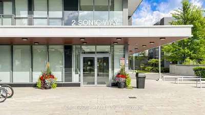 2 Sonic Way 210, Toronto, On M3c 0p1