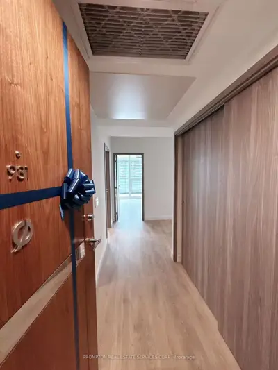3 Concord City Place Way 931, Toronto, On M5v 0x4