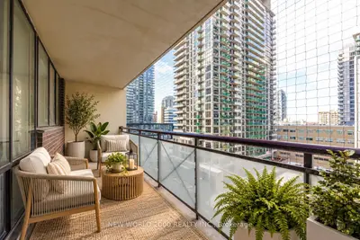 101 Roehampton Avenue 1804, Toronto, On M4p 2w2