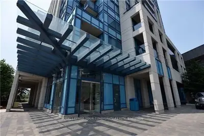 181 Wynford Drive 503, Toronto, On M3c 0c6