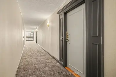 105 Mccaul Street 607, Toronto, On M5t 2x4