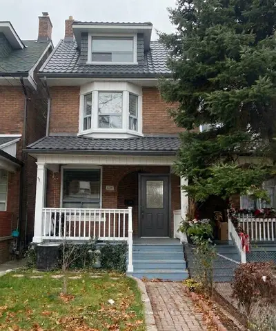 380 Crawford Street Main Floor, Toronto, On M6j 2v9