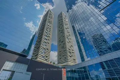 100 Harbour Street 6606, Toronto, On M5j 2t5