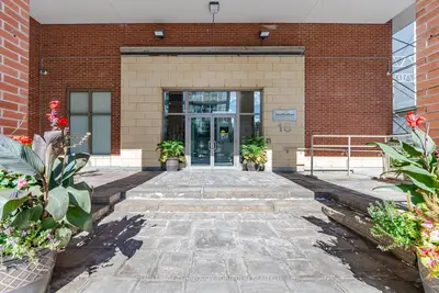 18 Merton Street 303, Toronto, On M4s 3g9