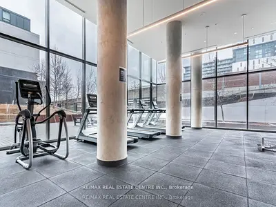 120 Varna Drive 605, Toronto, On M6a 0b3