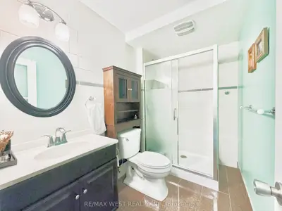 63 Summerside Crescent, Toronto, On M2h 1w9