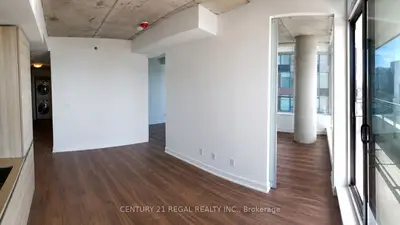 20 Minowan Miikan Lane 705, Toronto, On M6j 1m4