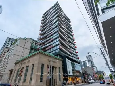 215 Queen Street W 712, Toronto, On M5v 0p5