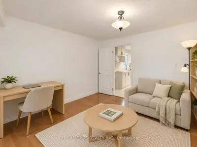 1 Lucifer Drive #2, Toronto, On M2j 4e6