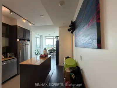 500 Sherbourne Street 2004, Toronto, On M4x 1l1