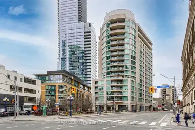 8 Scollard Street L707, Toronto, On M5r 1m2
