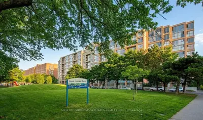 65 Scadding Avenue 501, Toronto, On M5a 4l1