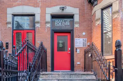 12 St Joseph Street 102, Toronto, On M4y 1j7