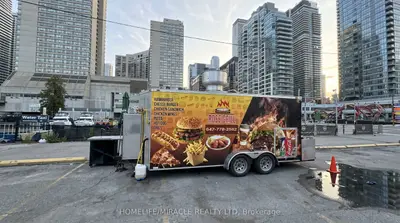 7 Queens Quay, Toronto, On M5e 0a4