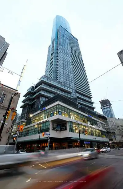 386 Yonge Street 2801, Toronto, On M5b 0a5