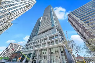 195 Redpath Avenue 2301, Toronto, On M4p 0e4