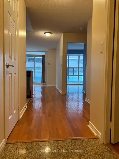 736 Spadina Avenue 1302, Toronto, On M5s 2j6