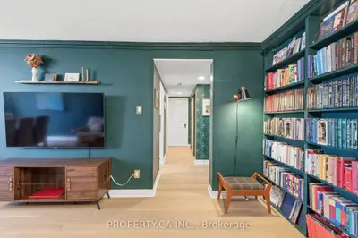15 Maitland Place 1811, Toronto, On M4y 2x3