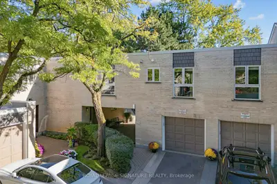 25 Proudbank Millway, Toronto, On M2l 1p3
