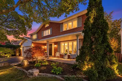 124 Abbeywood Trail, Toronto, On M3b 3b5