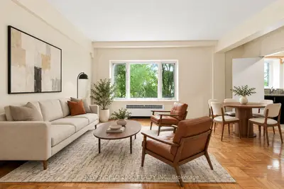 110 St Clair Avenue W 303, Toronto, On M4v 1n4
