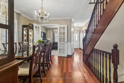 28 Mechanic Avenue, Toronto, On M6k 2p1