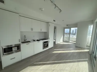 88 Queen Street E 2310, Toronto, On M5c 0b6