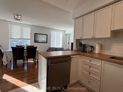 28 Douro Street 223, Toronto, On M6k 3m4