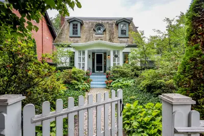 63 Lonsdale Road, Toronto, On M4v 1w4