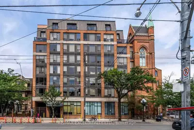 456 College Street 602 Master Bedroom, Toronto, On M6g 4a3