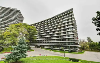 115 Antibes Drive 702, Toronto, On M2r 2y9