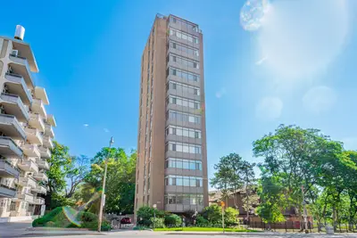 423 Avenue Road 8, Toronto, On M4v 2h7