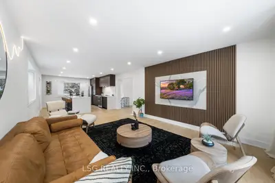 26 Grangemill Crescent, Toronto, On M3b 2j2