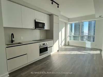 108 Peter Street 2708, Toronto, On M5v 0w2