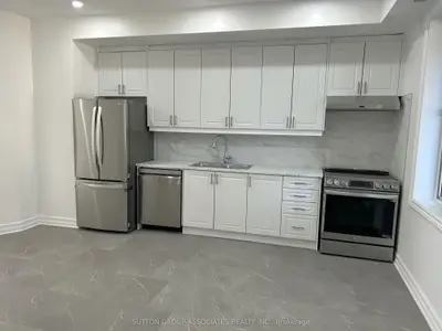 792 College Street 2nd Flr, Toronto, On M6g 1c5
