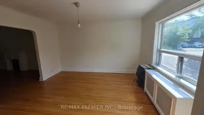1342 Avenue Road, Toronto, On M5n 2h2