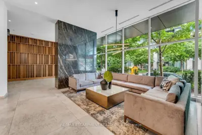 25 Telegram Mews 3015, Toronto, On M5v 3z1