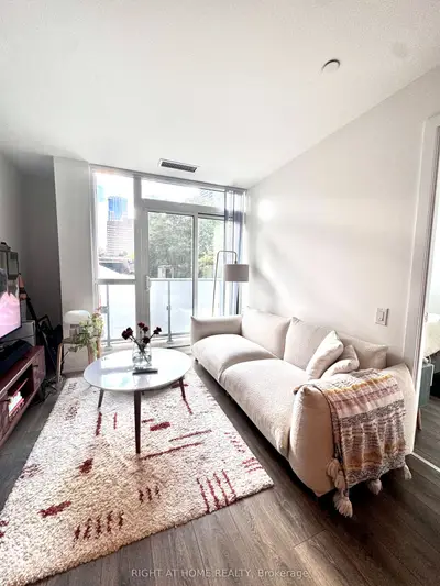 365 Church Street 205, Toronto, On M5b 0b5