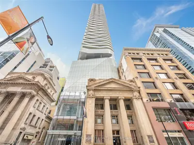 197 Yonge Street 1806, Toronto, On M5b 0c1