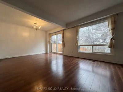 117 Micmac Crescent, Toronto, On M2h 2k1