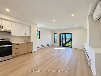 228 Robina Avenue 2, Toronto, On M6c 3z1