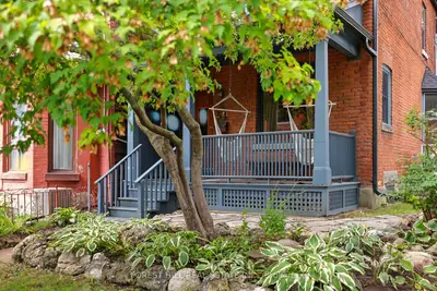 54 Afton Avenue, Toronto, On M6j 1s1