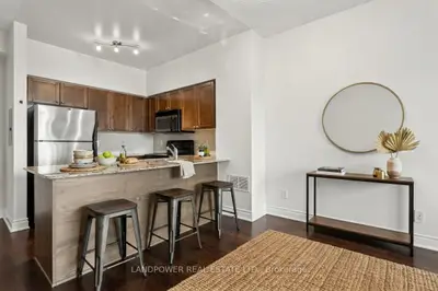 763 Bay Street 4908, Toronto, On M5g 2r3